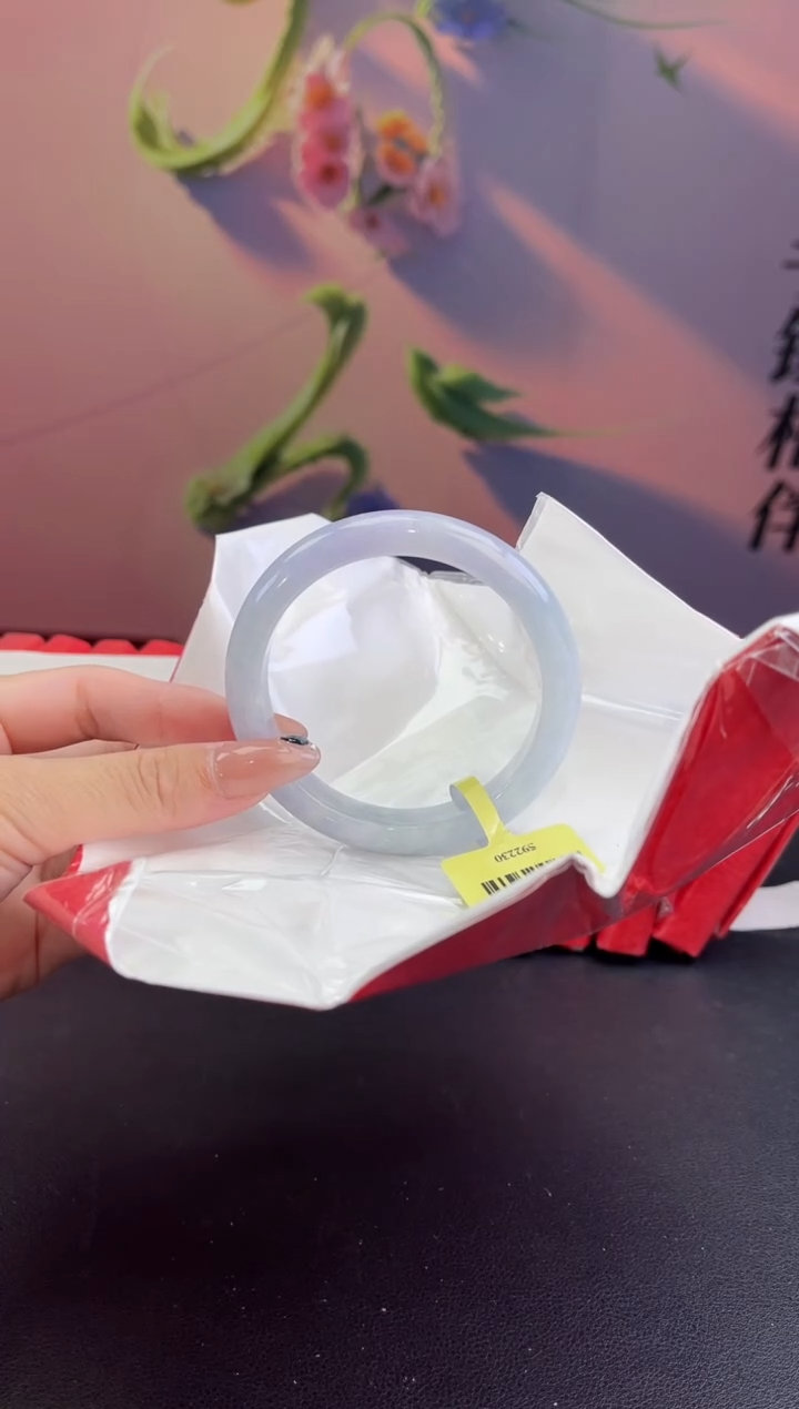 翡翠未镶嵌手镯翡翠手镯(微瑕）4