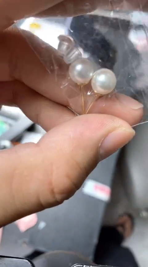 所见即所得 78耳钩