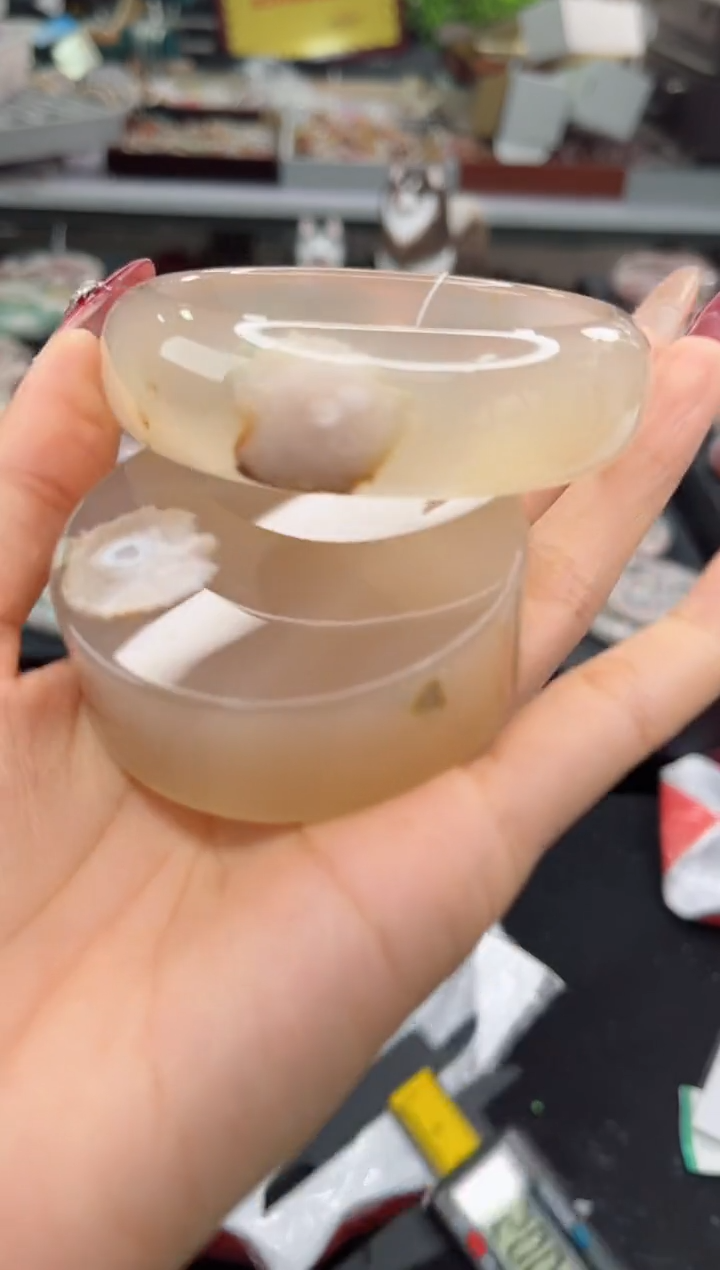 【闪购商品】石英质玉手镯未镶嵌62圈口（赠品镯心）3034