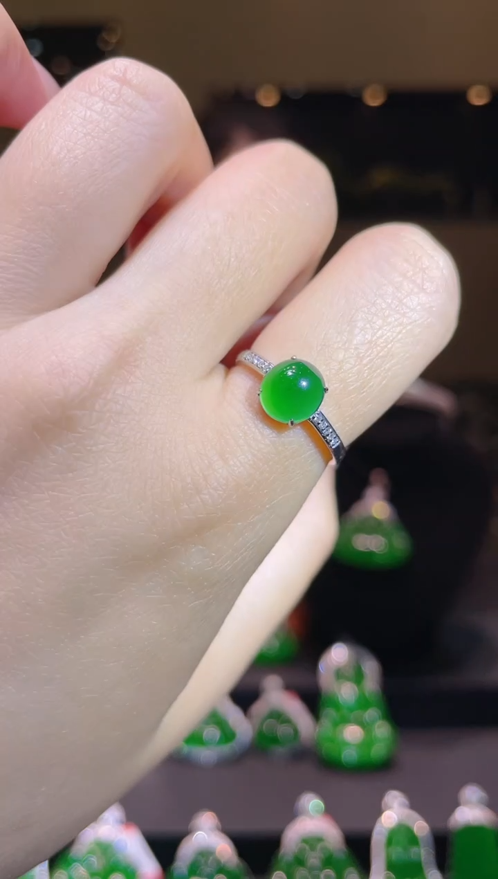 【闪购商品】翡翠吊坠(不含链)18K金镶嵌A14