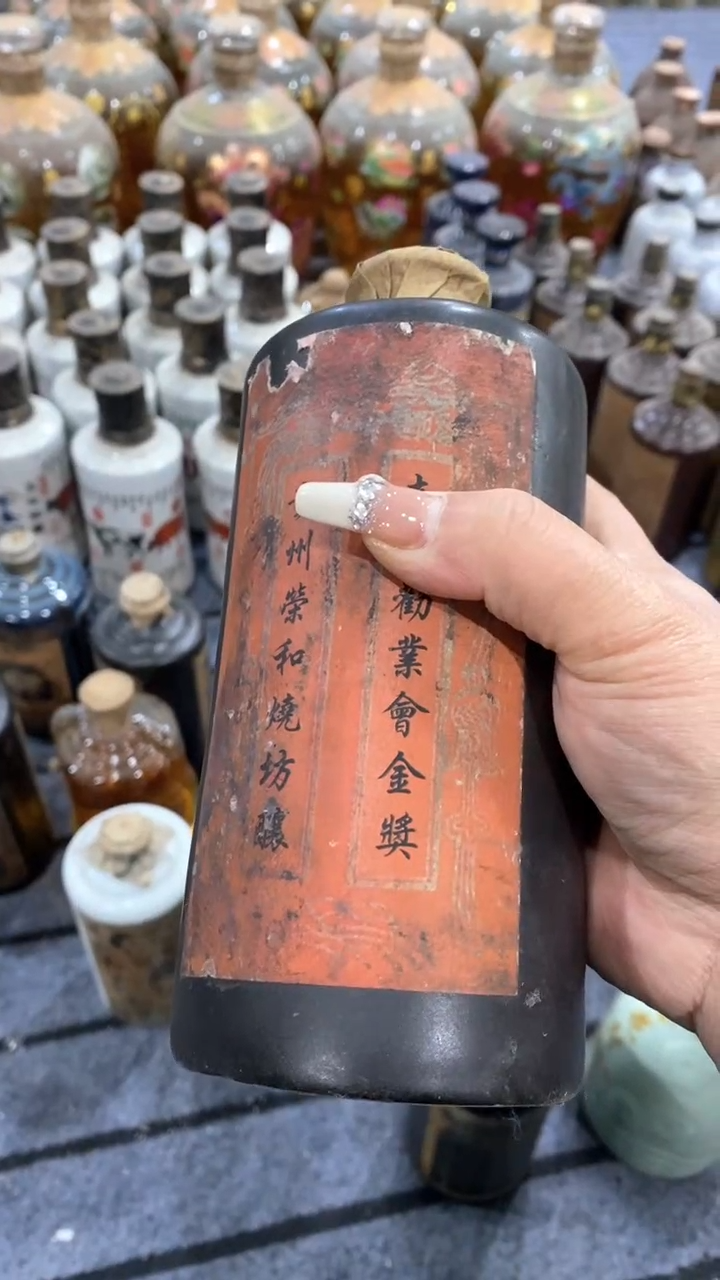 【闪购商品】瓷片手工工艺；精美摆件，