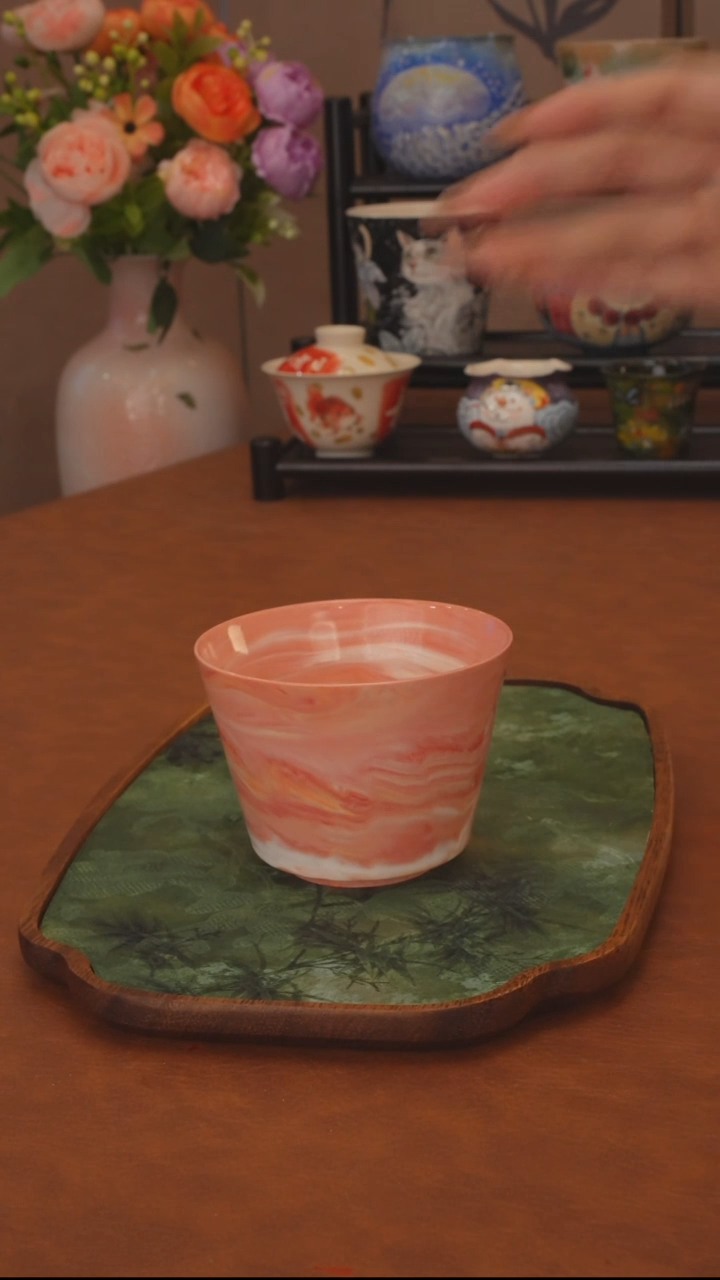 马卡龙粉色猪口杯