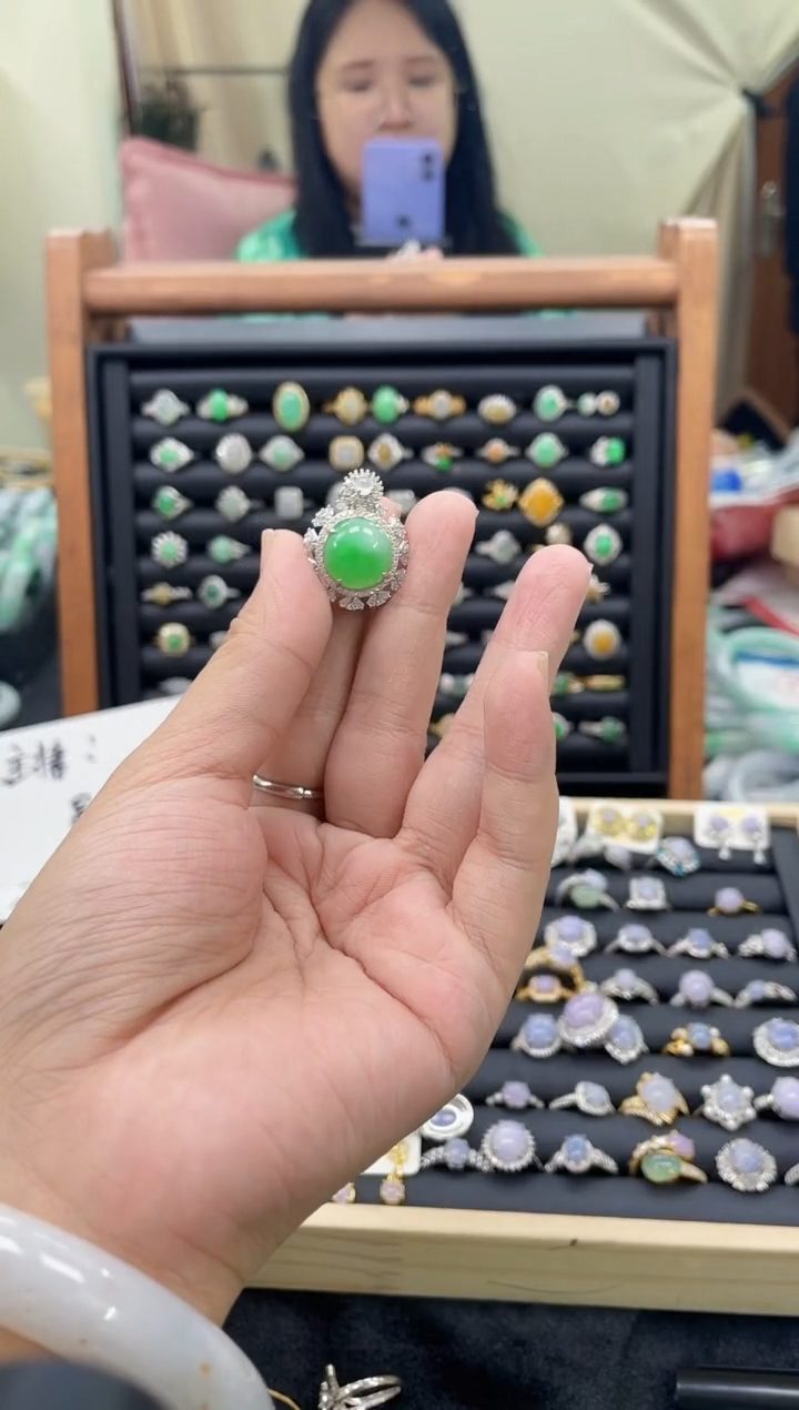 【闪购商品】翡翠颈饰未镶嵌旦面吊坠