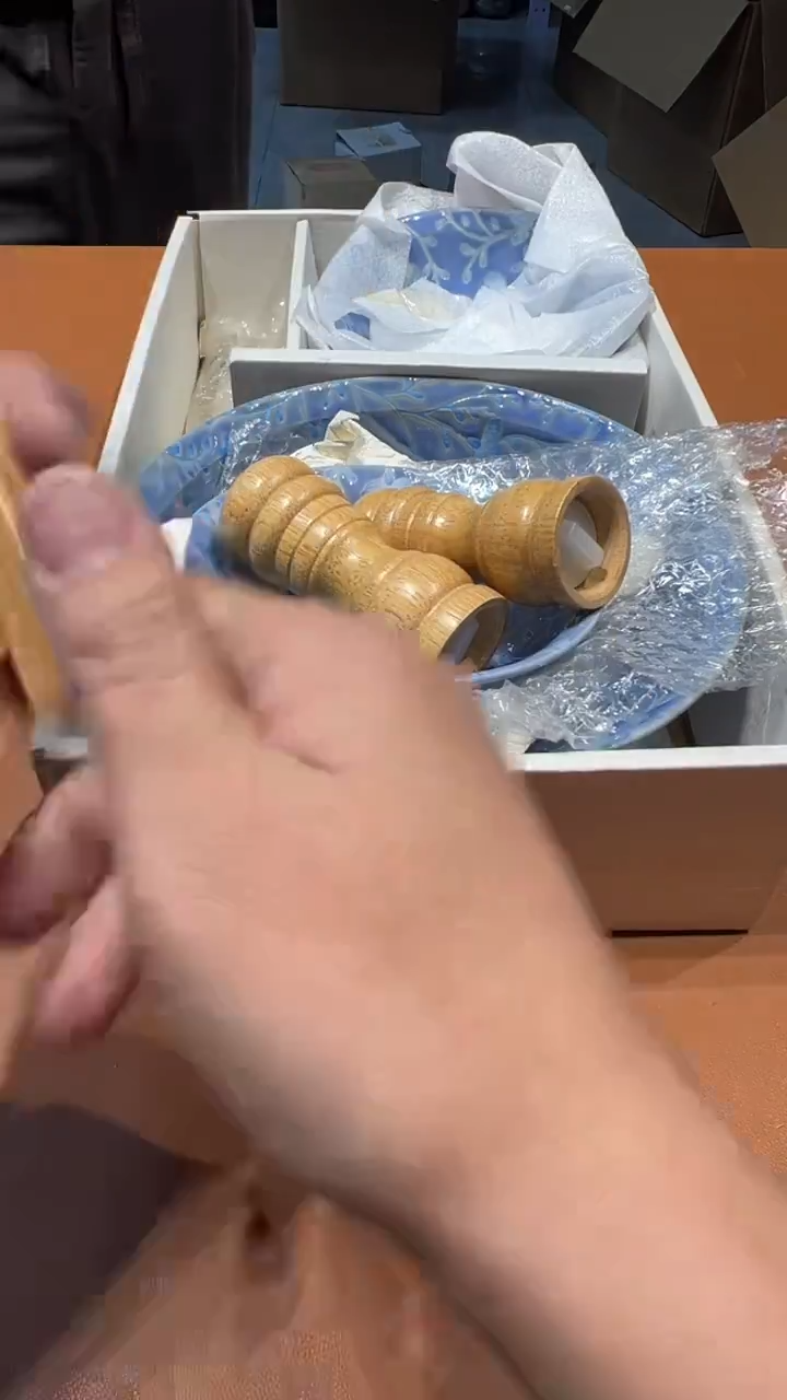 如*阿达西日瓷摆件813