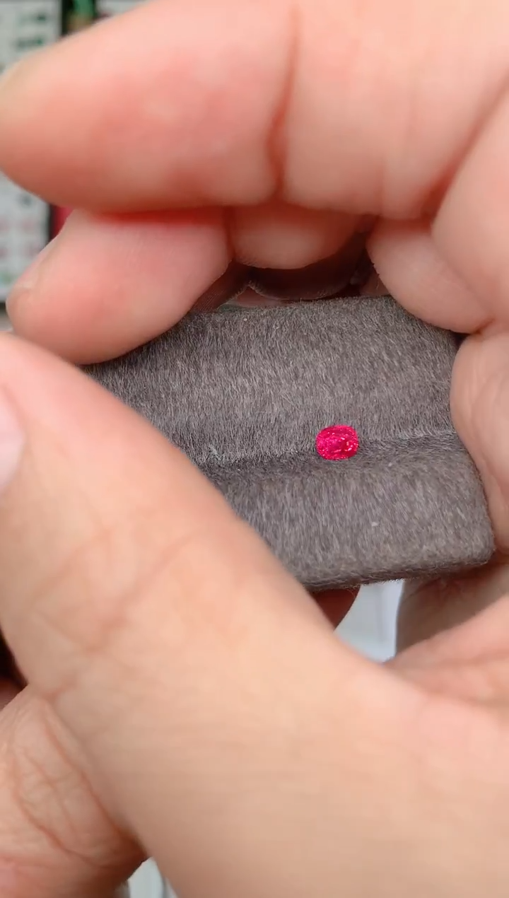 裸石尖晶石0.5ct纳米亚吉尔德