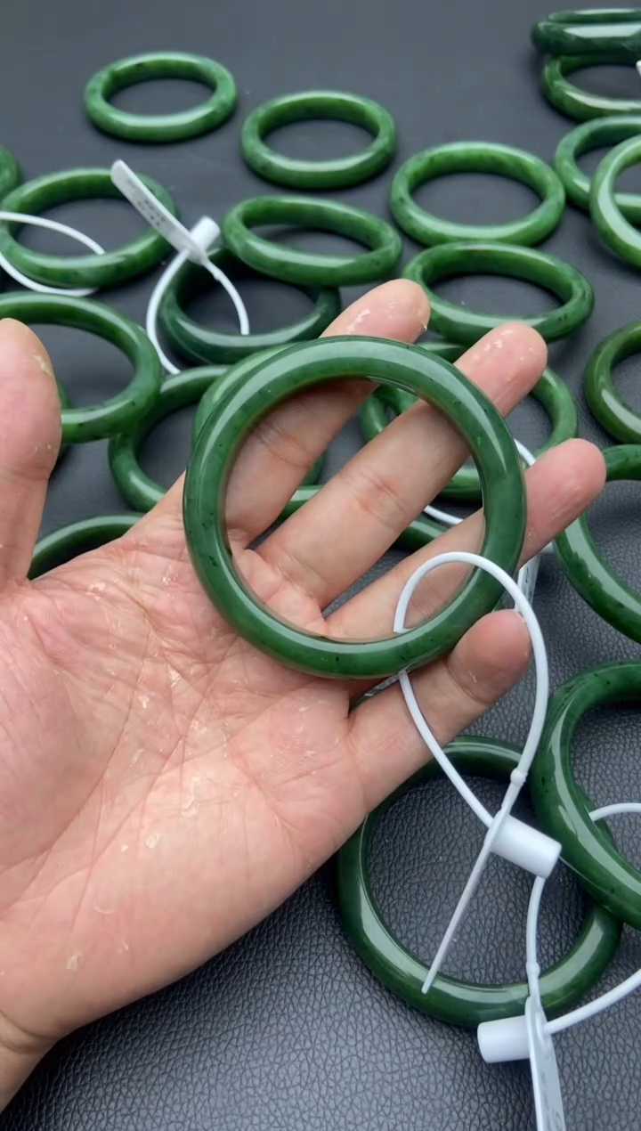 未镶嵌手镯和田玉（碧玉）80-59.1