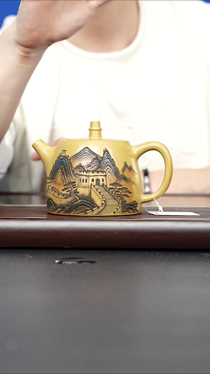 茶壶紫砂宣兴紫砂 长城汉铎壶 黄金段泥 梅付春