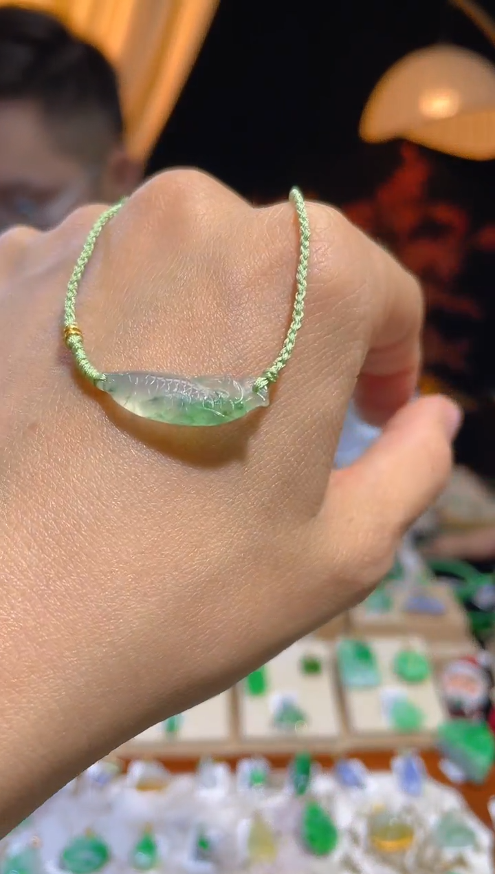 【闪购商品】翡翠颈饰18K金镶嵌假一赔三