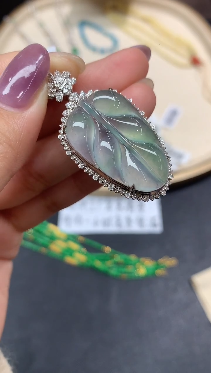 吊坠(不含链)18K金镶嵌翡翠吊坠A1|13800