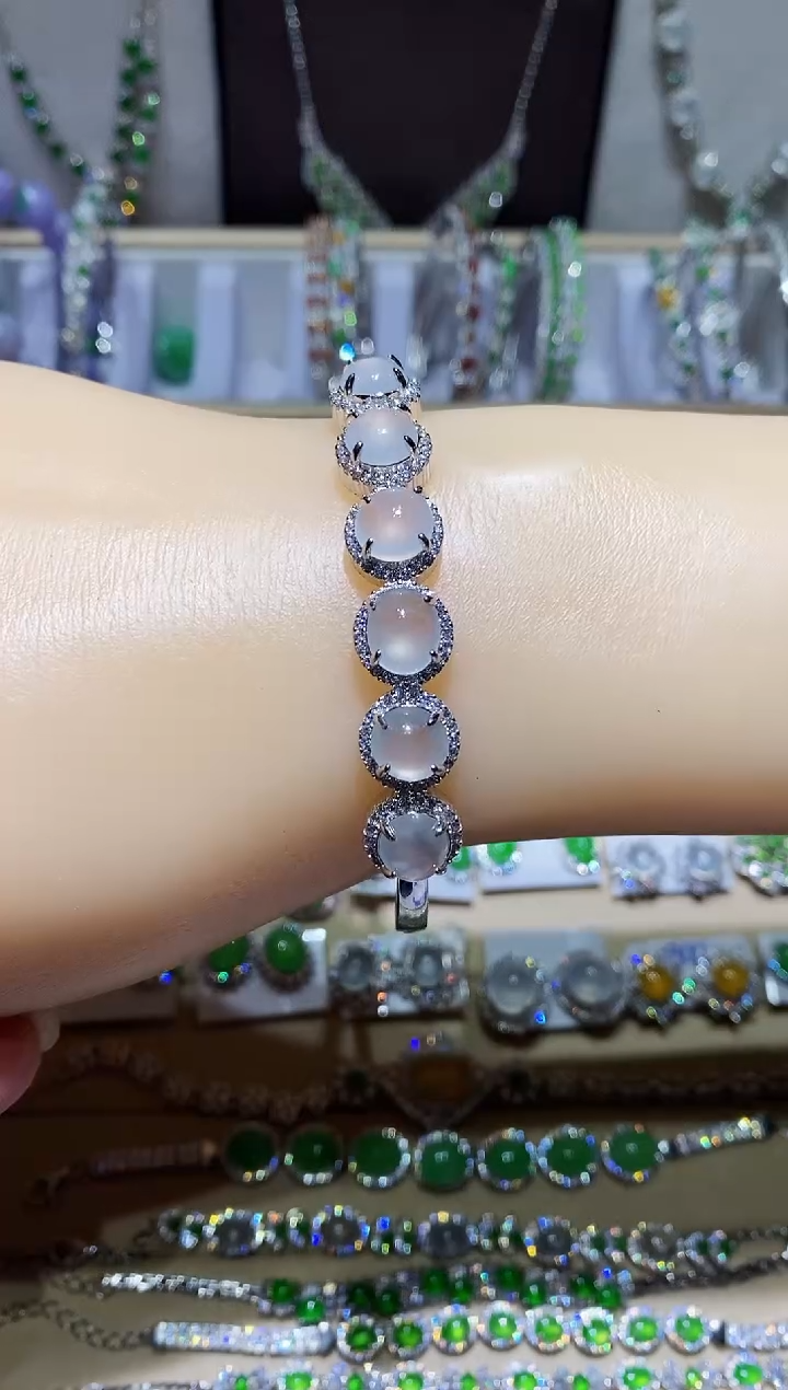 【闪购商品】翡翠耳饰银S925镶嵌手镯