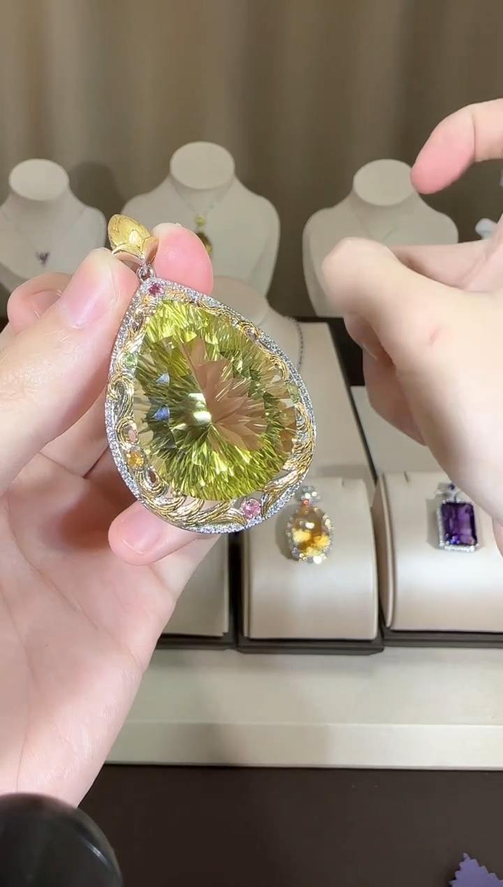 【闪购商品】水晶颈饰银S925镶嵌23*31mm柠檬晶