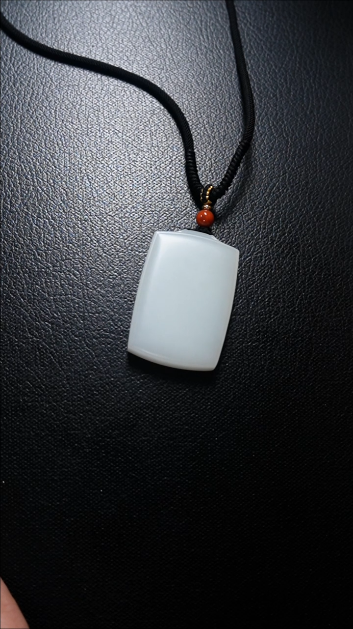 【闪购商品】和田玉颈饰未镶嵌无事牌