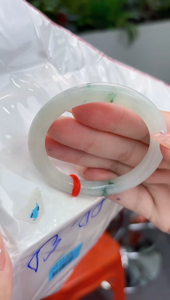 【闪购商品】翡翠手镯未镶嵌翡翠手镯