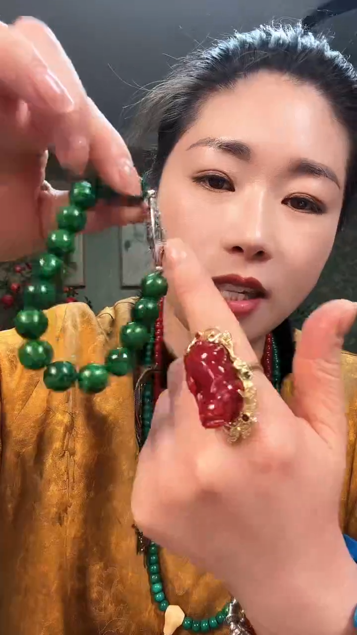 【闪购商品】树脂制品0000000T162