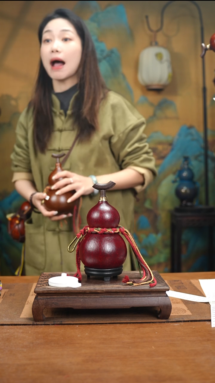 YU006简约大漆款天然酒葫芦（一物一拍）