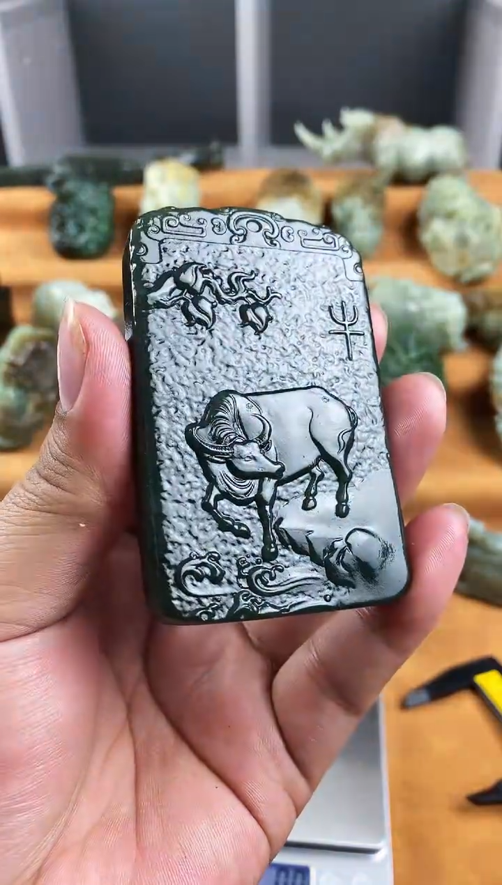 未镶嵌和田玉把件1