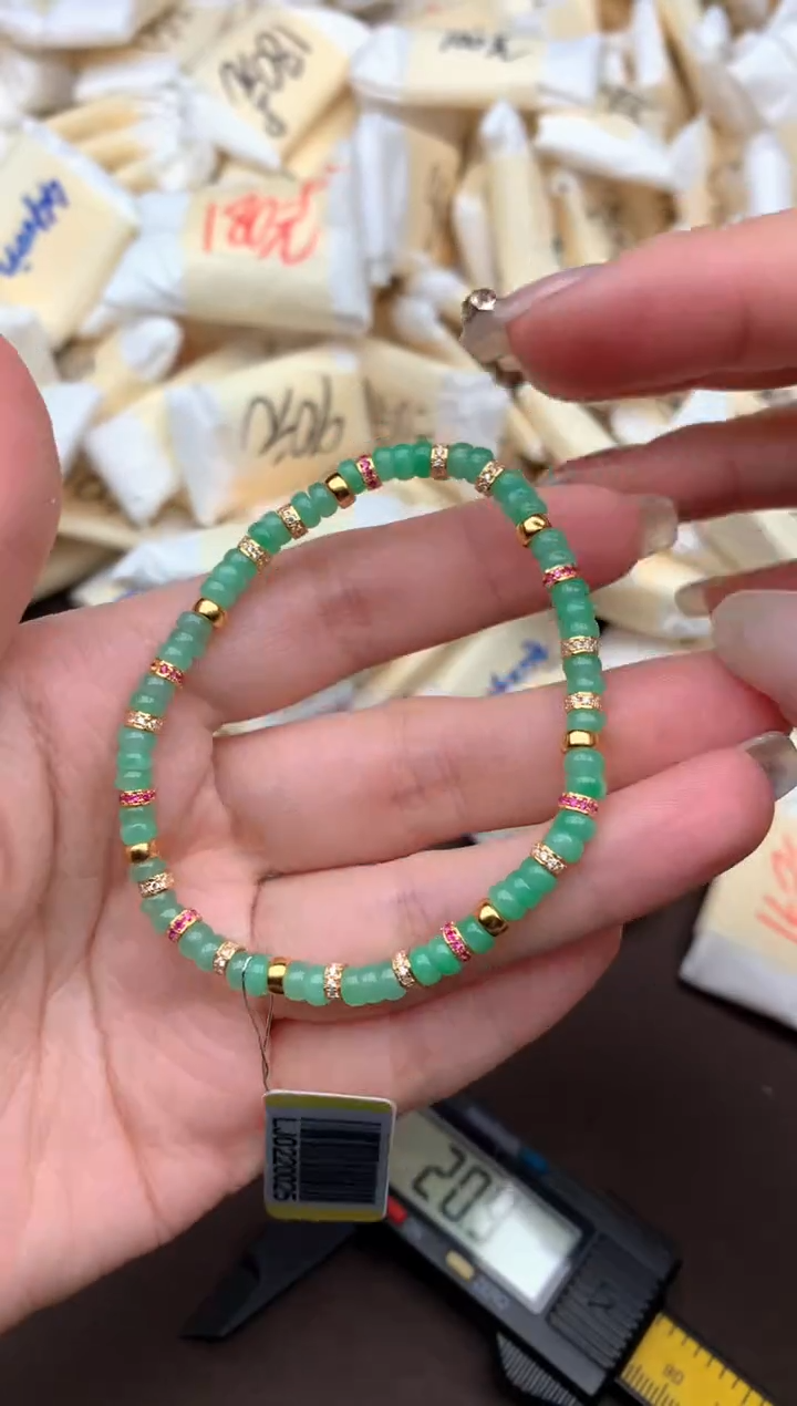 【闪购商品】翡翠挂件未镶嵌一