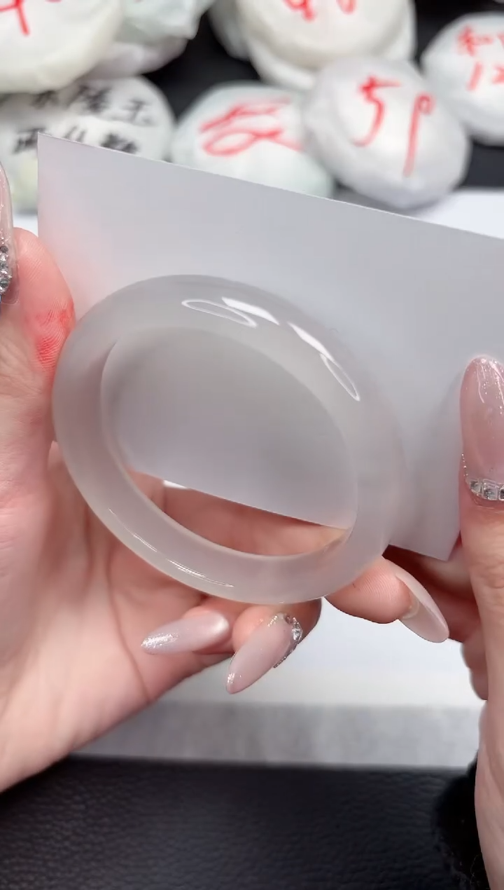 【闪购商品】石英质玉手镯未镶嵌310-56