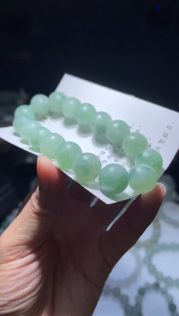 未镶嵌定制翡翠翡翠手串