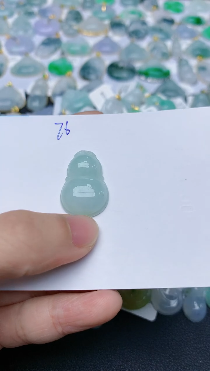 【闪购商品】翡翠颈饰未镶嵌天然翡翠A货    