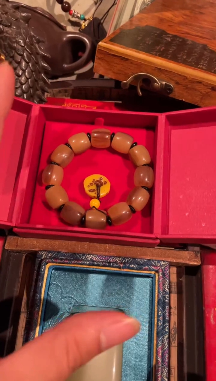 未镶嵌颈饰蜜蜡西小川新