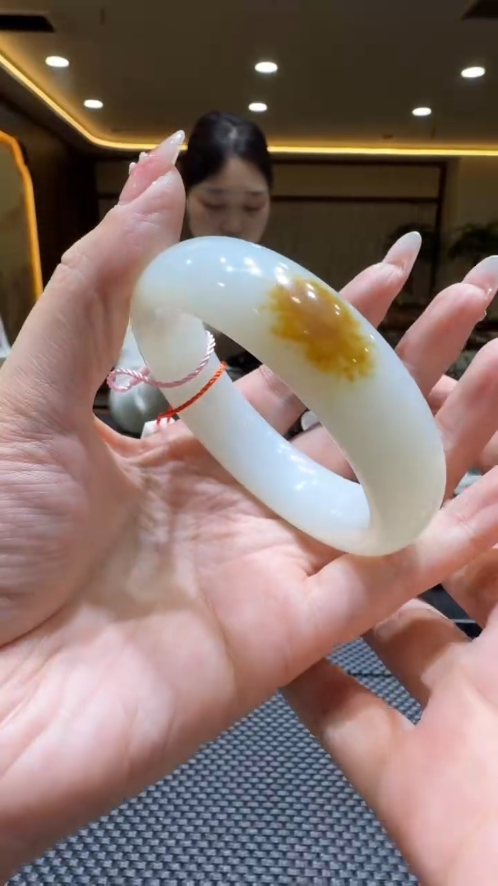 颈饰未镶嵌和田玉手镯55