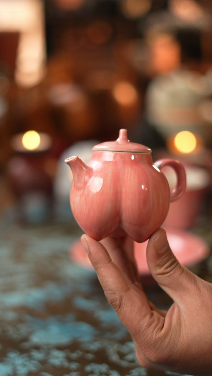 【闪购商品】粉引小可爱屁桃壶