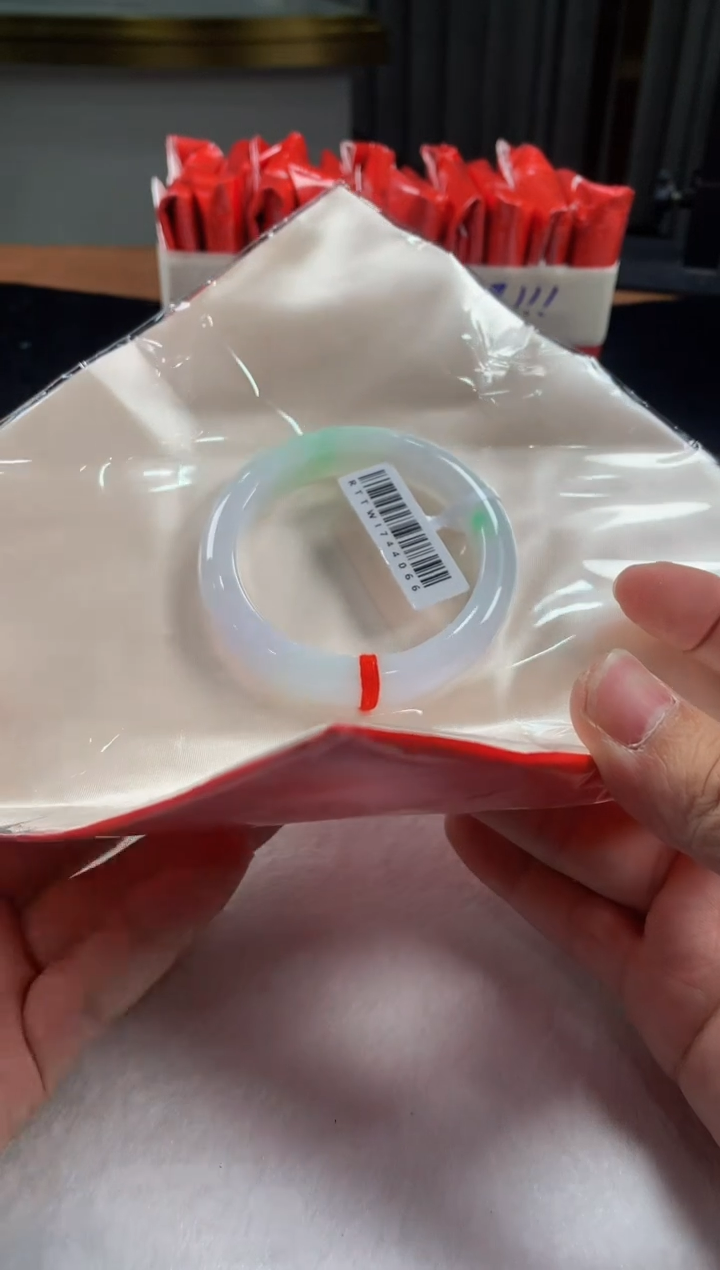 未镶嵌定制翡翠5082毛货不退不换 56-57圈