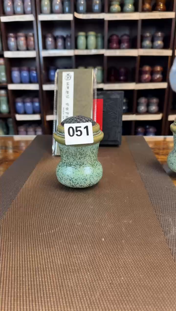 【闪购商品】飘雪   炮筒   一只  051