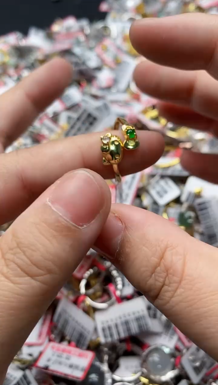 【闪购商品】翡翠戒指银S925镶嵌99999--9