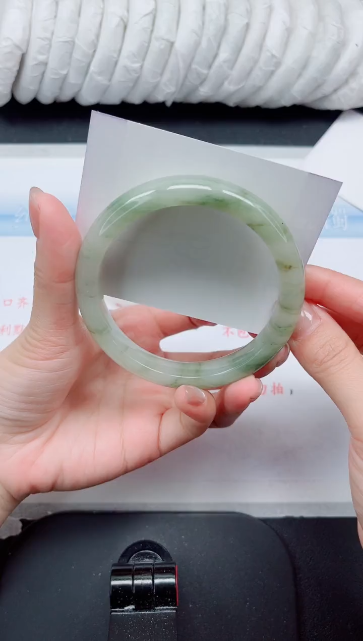 【闪购商品】石英质玉手镯未镶嵌99#63.9