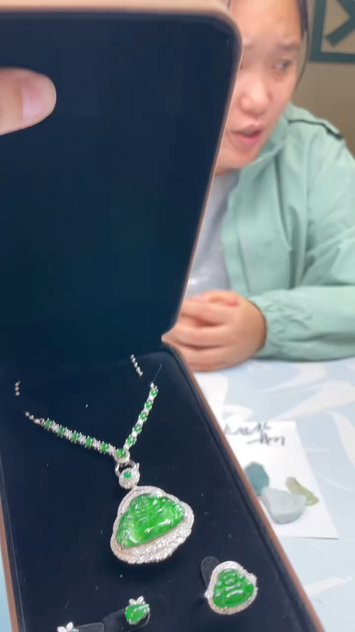 颈饰合金翡翠果**～-净货