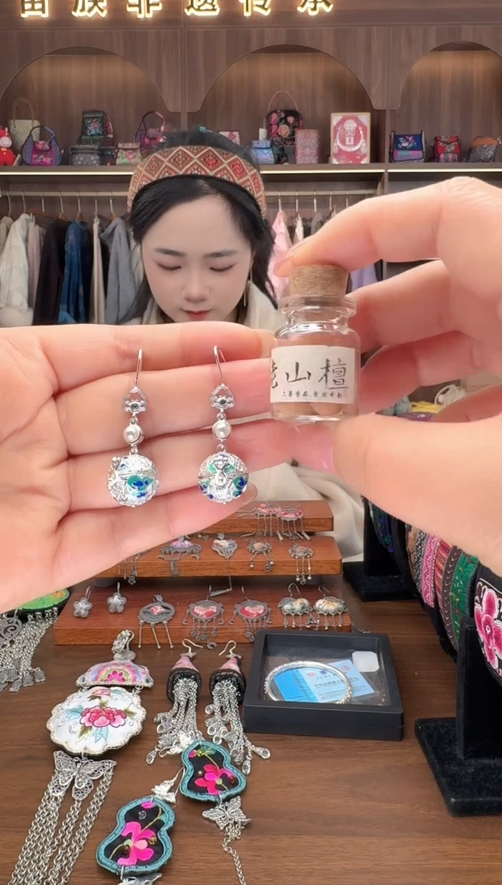 刺绣扶光苗绣传承22