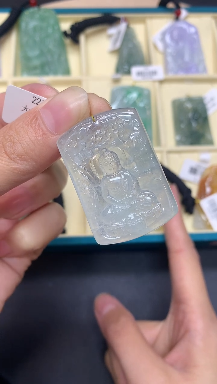 【闪购商品】定制翡翠未镶嵌大日如来【无服务费】