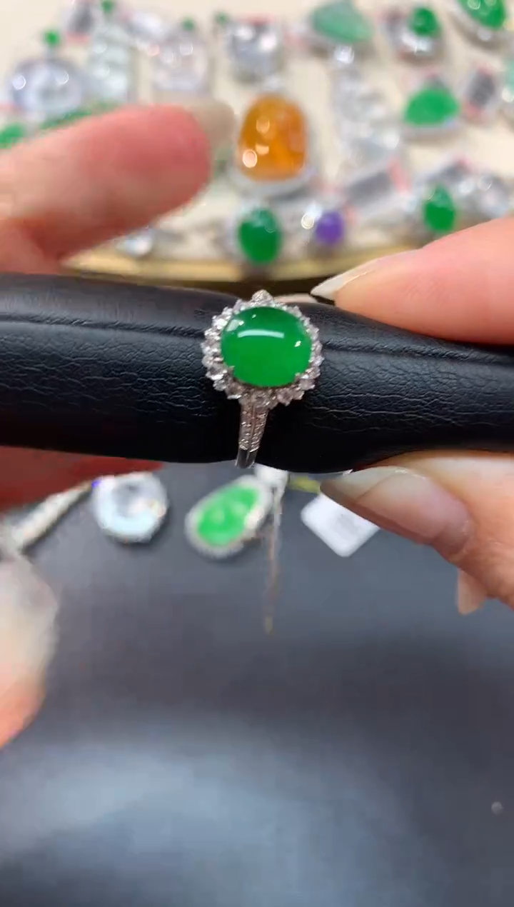 【闪购商品】翡翠戒指18K金镶嵌A113|9800+0