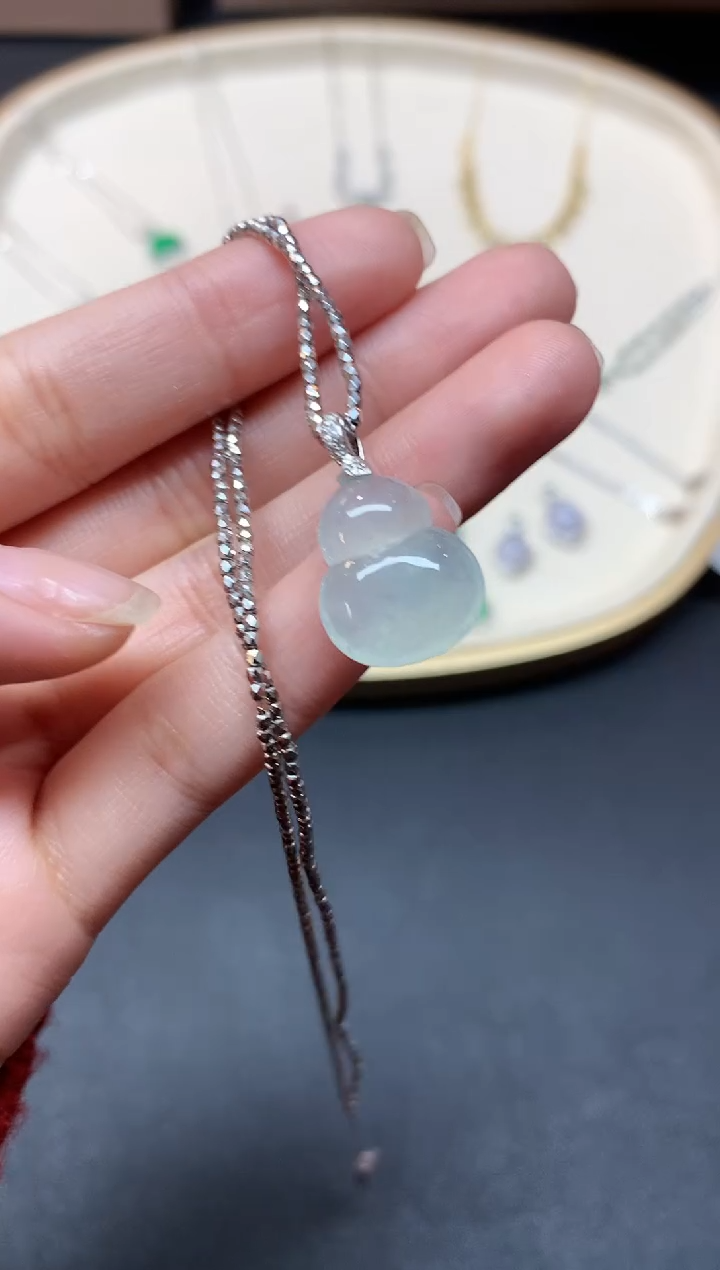 【闪购商品】翡翠吊坠(不含链)18K金镶嵌A68|980