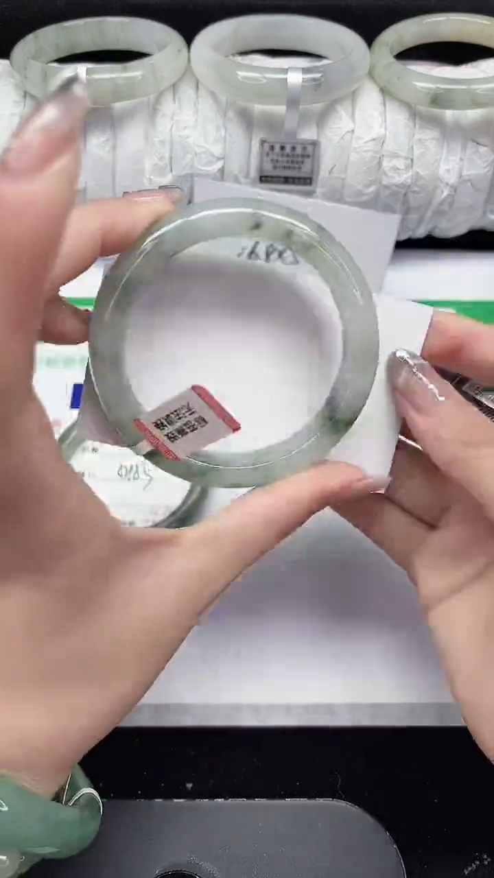 未镶嵌手镯石英质玉212-54/55