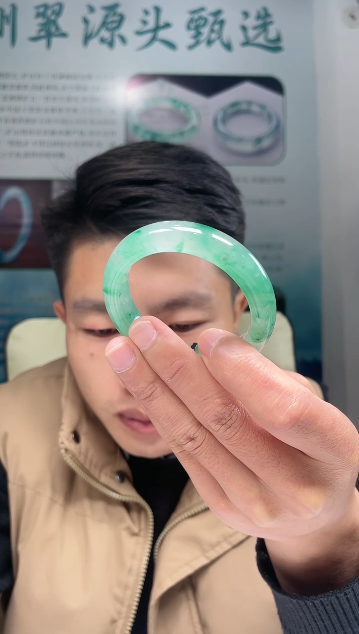 【闪购商品】石英质玉手镯合金非洲翠手镯多样性发货