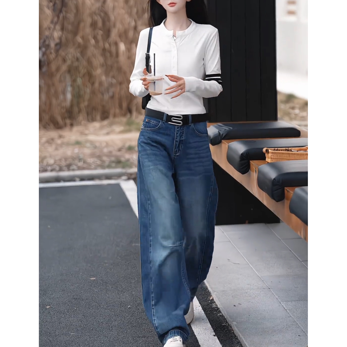 白色外穿长袖T恤女2025秋季韩系穿搭一整套女装阔腿牛仔裤两件套