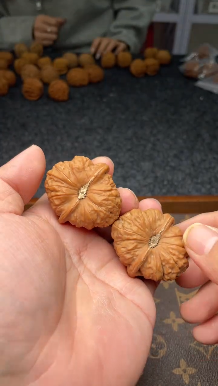 把件文玩核桃B  218号   42 尺 南瓜墩