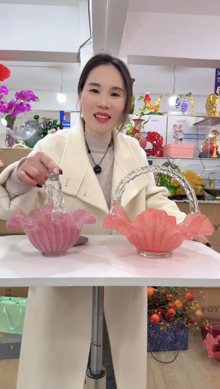 【闪购商品】玻璃洛芙花器-b-早