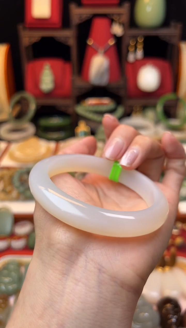 【闪购商品】玛瑙/玉髓手镯未镶嵌58