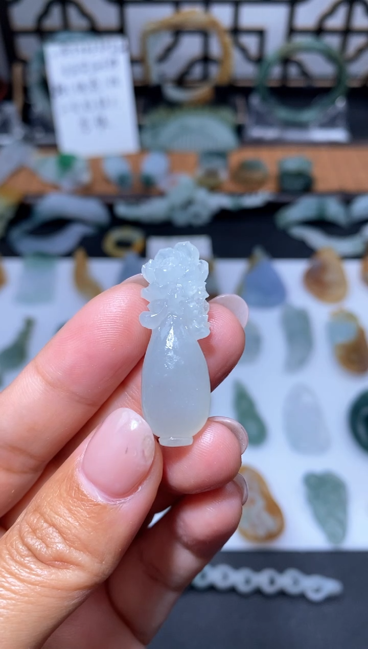 【闪购商品】定制翡翠未镶嵌花瓶