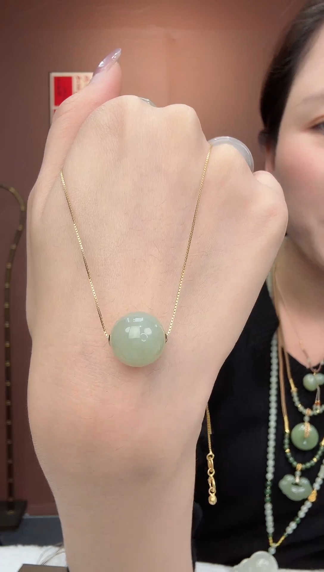 吊坠(赠链)18K金镶嵌和田玉卡14mm路路通+18K金镶嵌多样性发一件