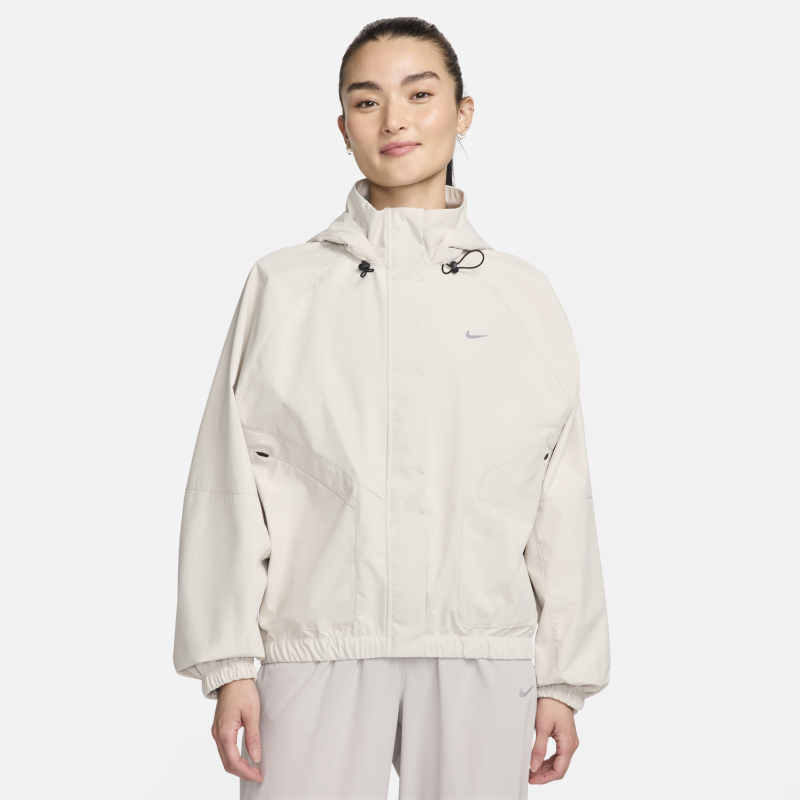 耐克女子超宽松跑步夹克冬季防风防泼水外套Nike Swift FB7493