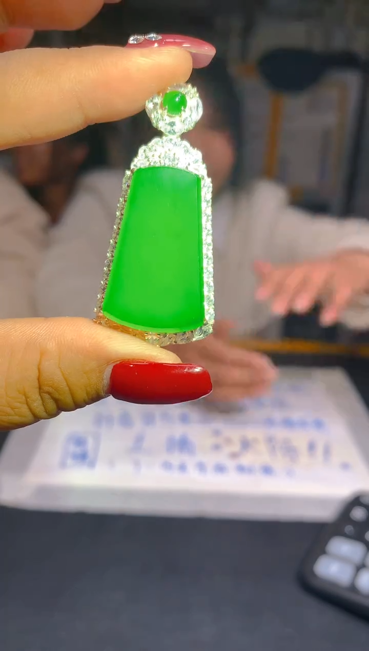 【闪购商品】定制翡翠未镶嵌68定制翡翠-多样性发货 {发其 一}