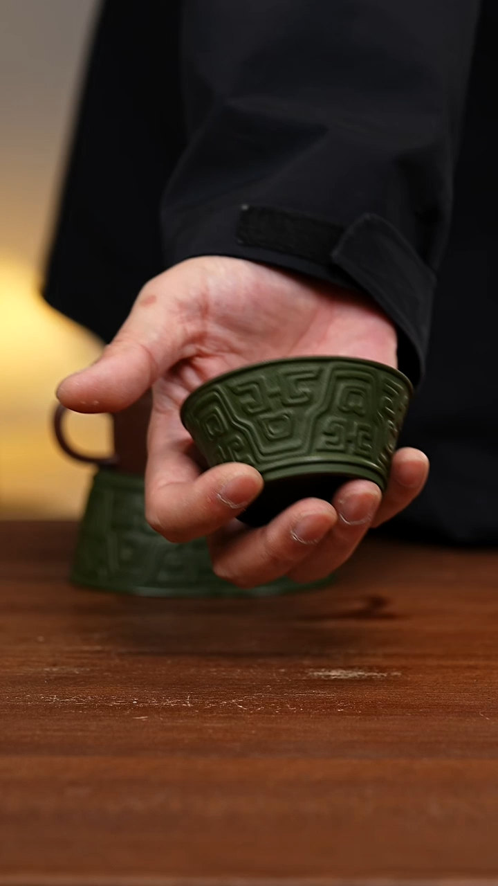 茶壶紫砂青铜杯青铜杯