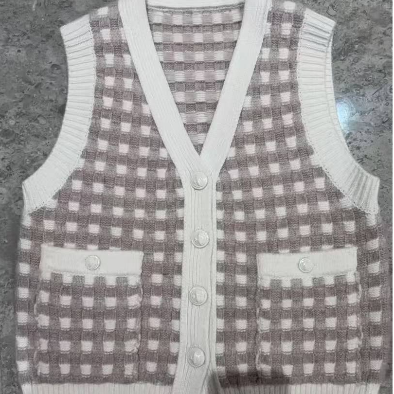 YS633 粉色格子羊毛衫马甲【干洗】