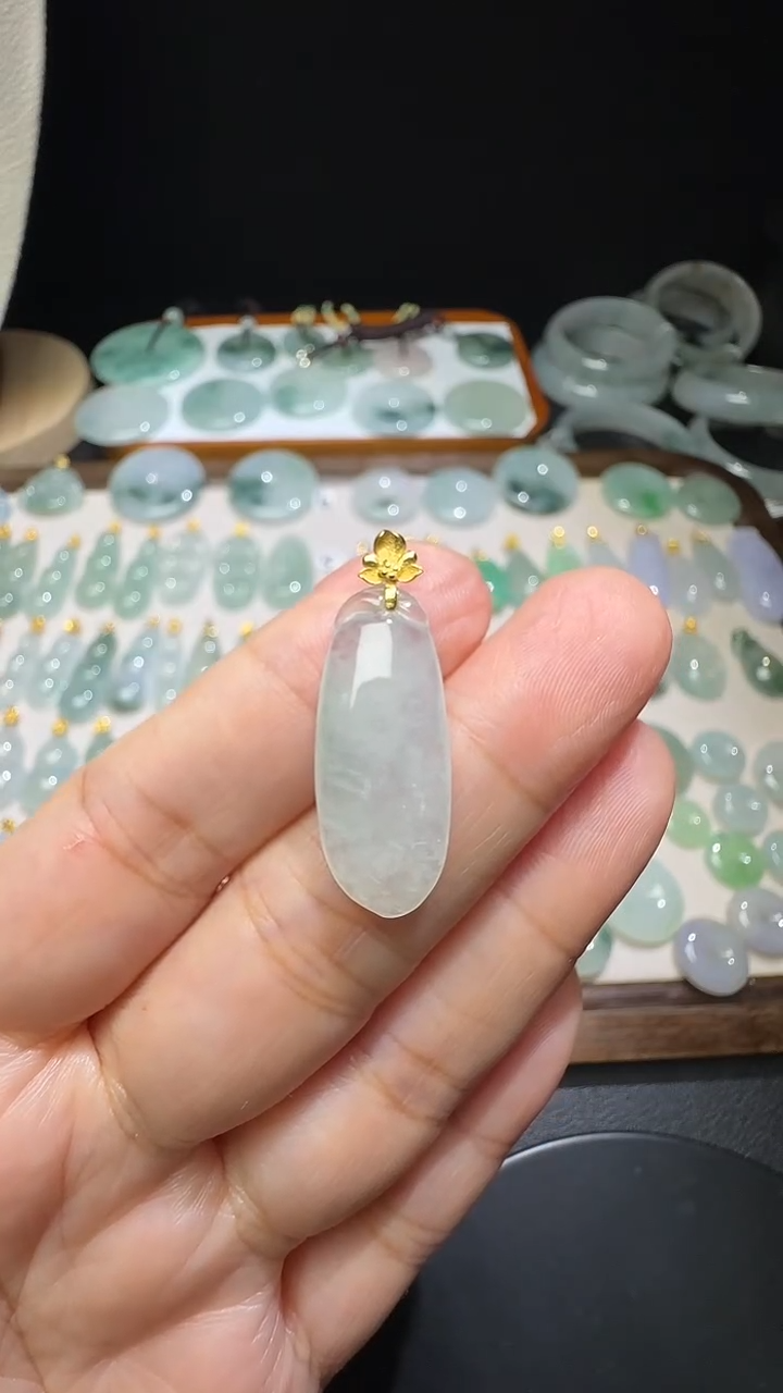 吊坠(不含链)18K金镶嵌翡翠福瓜