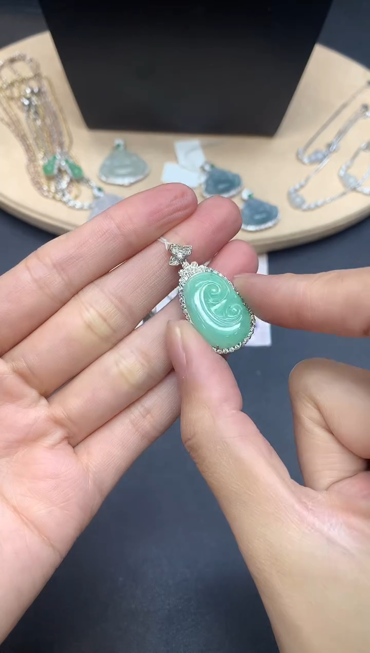 【闪购商品】翡翠吊坠(不含链)银S925镶嵌如意【无服务费】